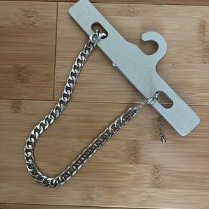 Urban Outfitters Kyle Curb Chain Necklace